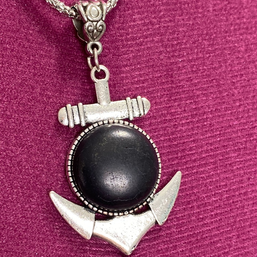 Anchor Semiprecious Stone Necklace - Black